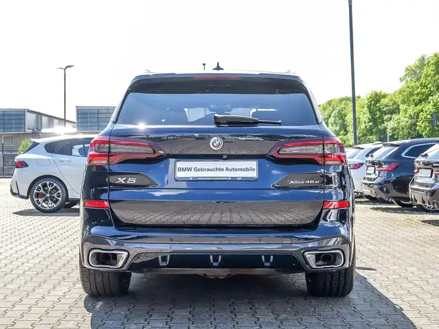 BMW X5 view 11