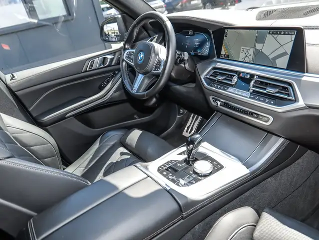 BMW X5 view 14