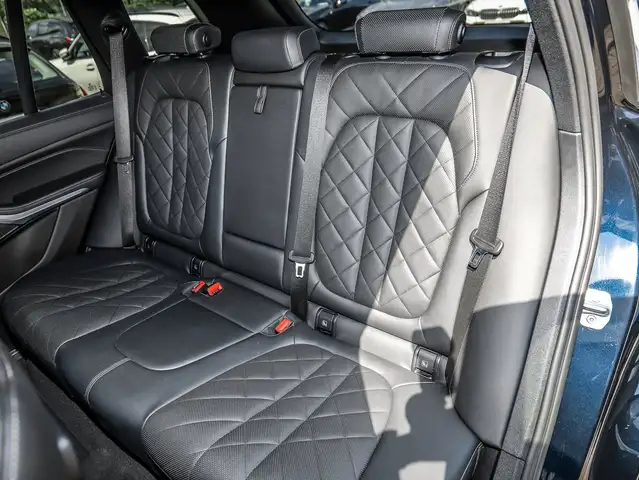 BMW X5 view 17