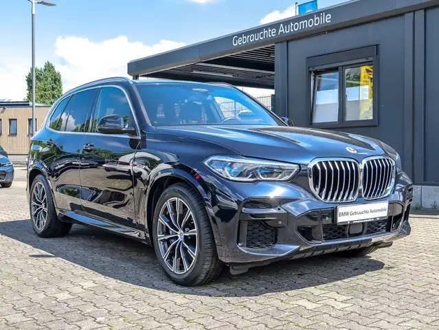 BMW X5 view 6