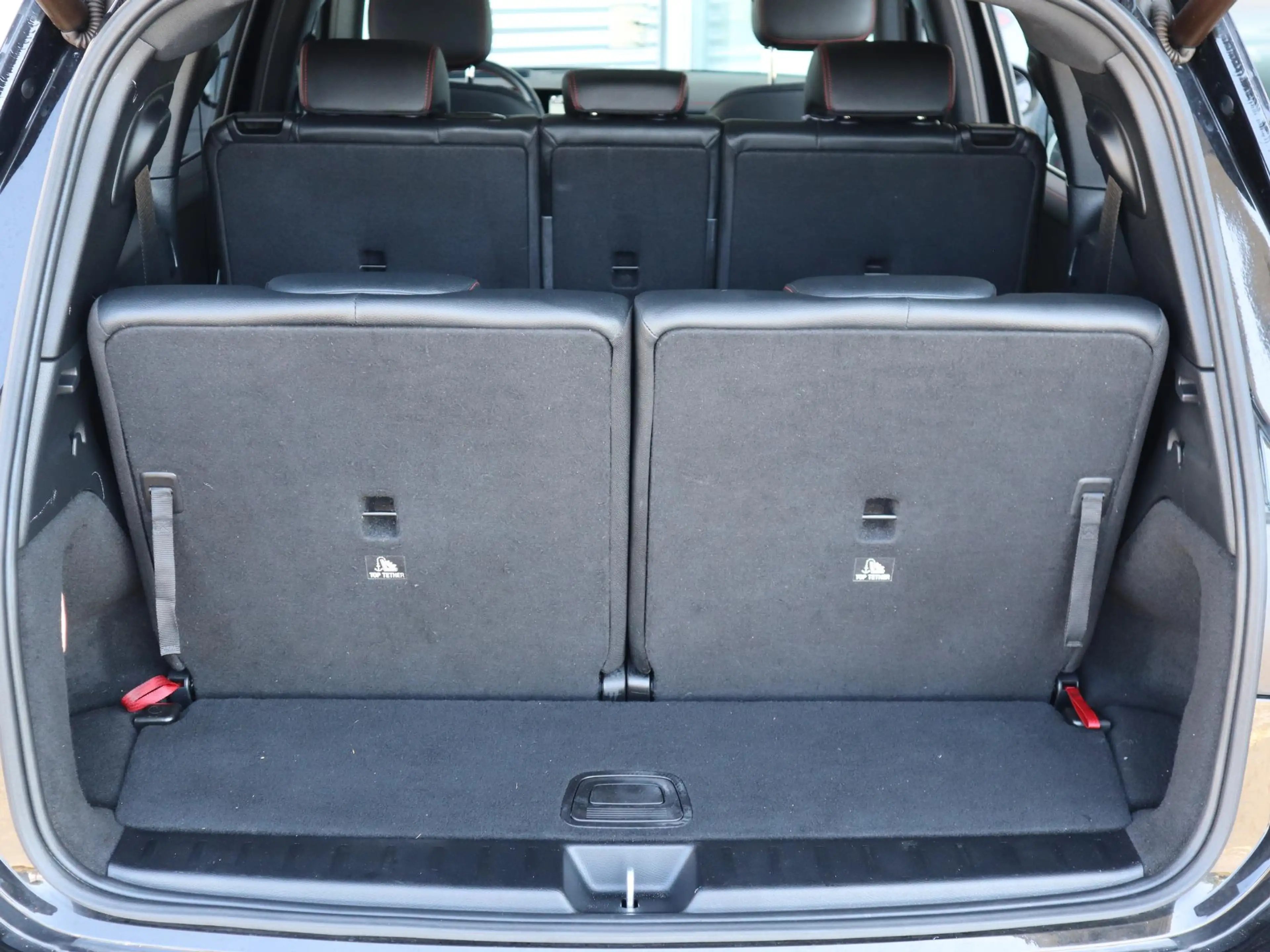 Mercedes-Benz EQB 300 4MATIC AMG Line 7p. 67 kWh — photo 10