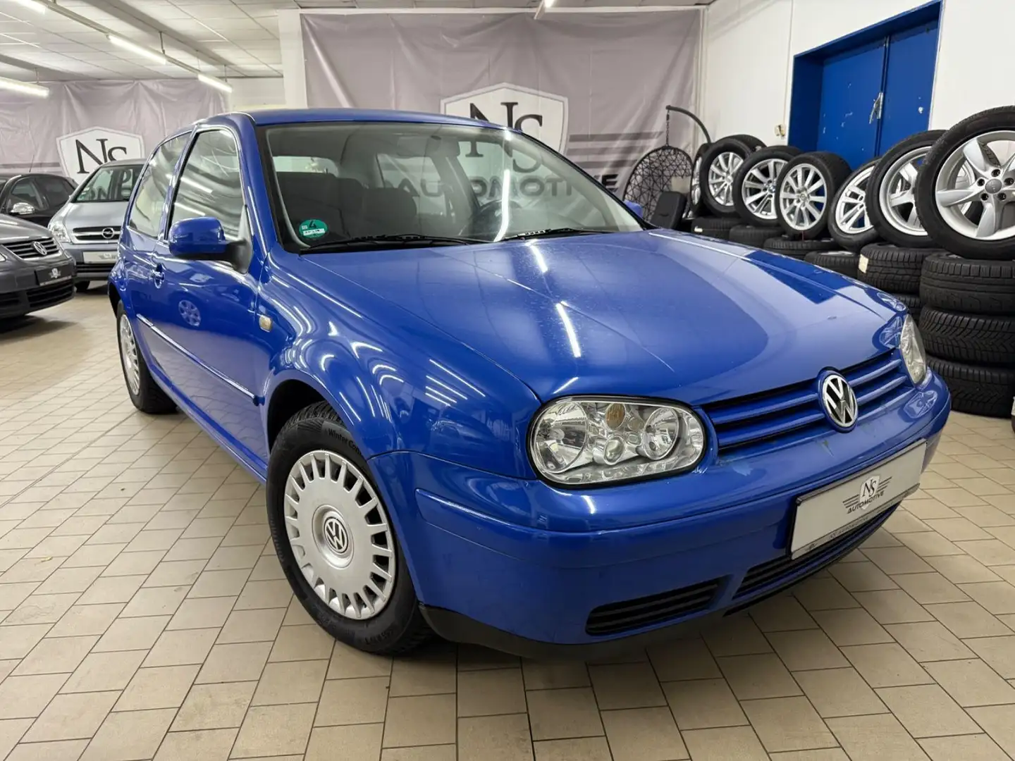 Volkswagen Golf IV 1.6 *AUTOMATIK*TÜV NEU*Klimaautomatik* Bleu - 1