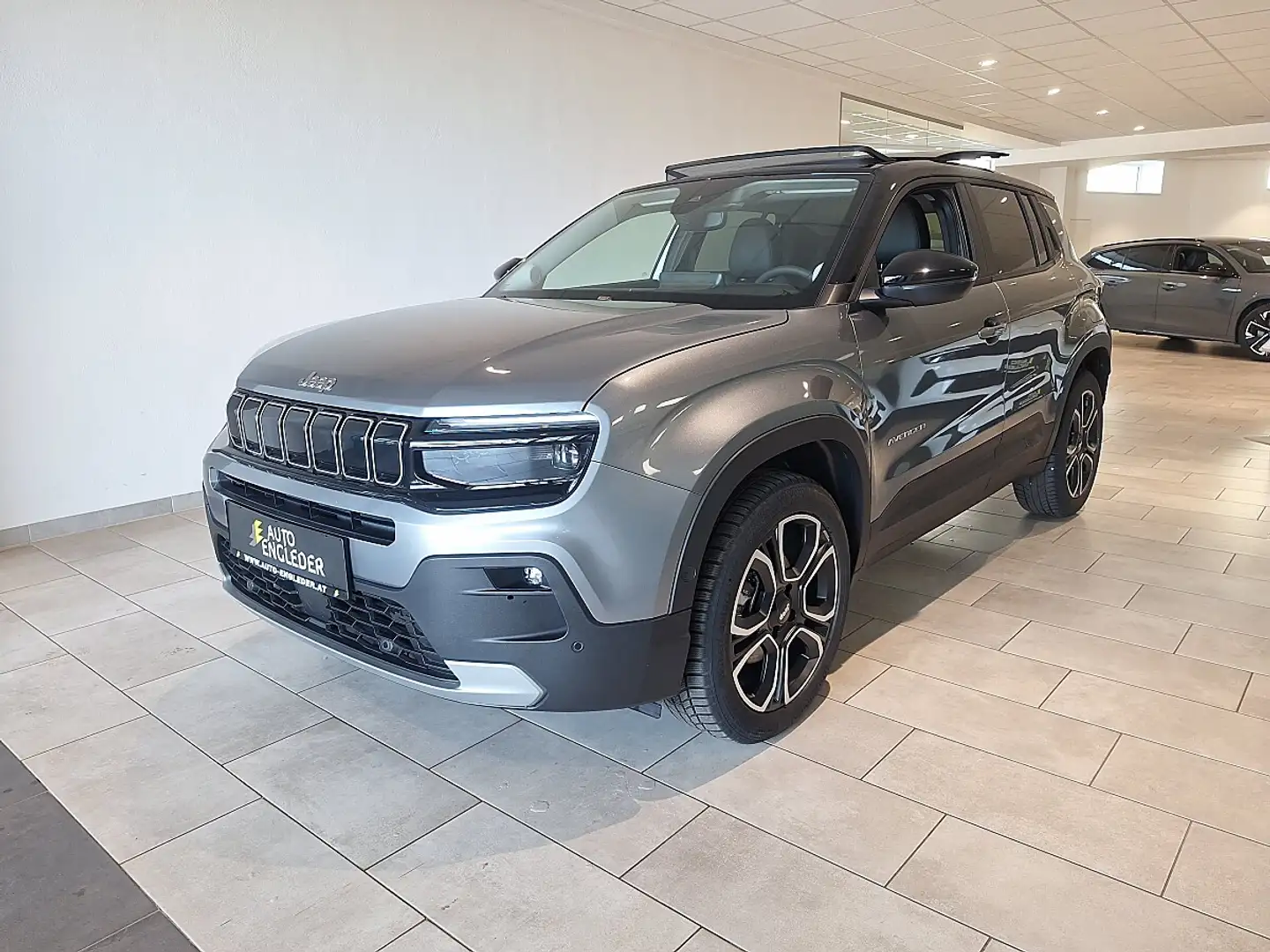 Jeep Avenger 1.2 Mild-Hybrid Summit Mild-Hybrid Grau - 2