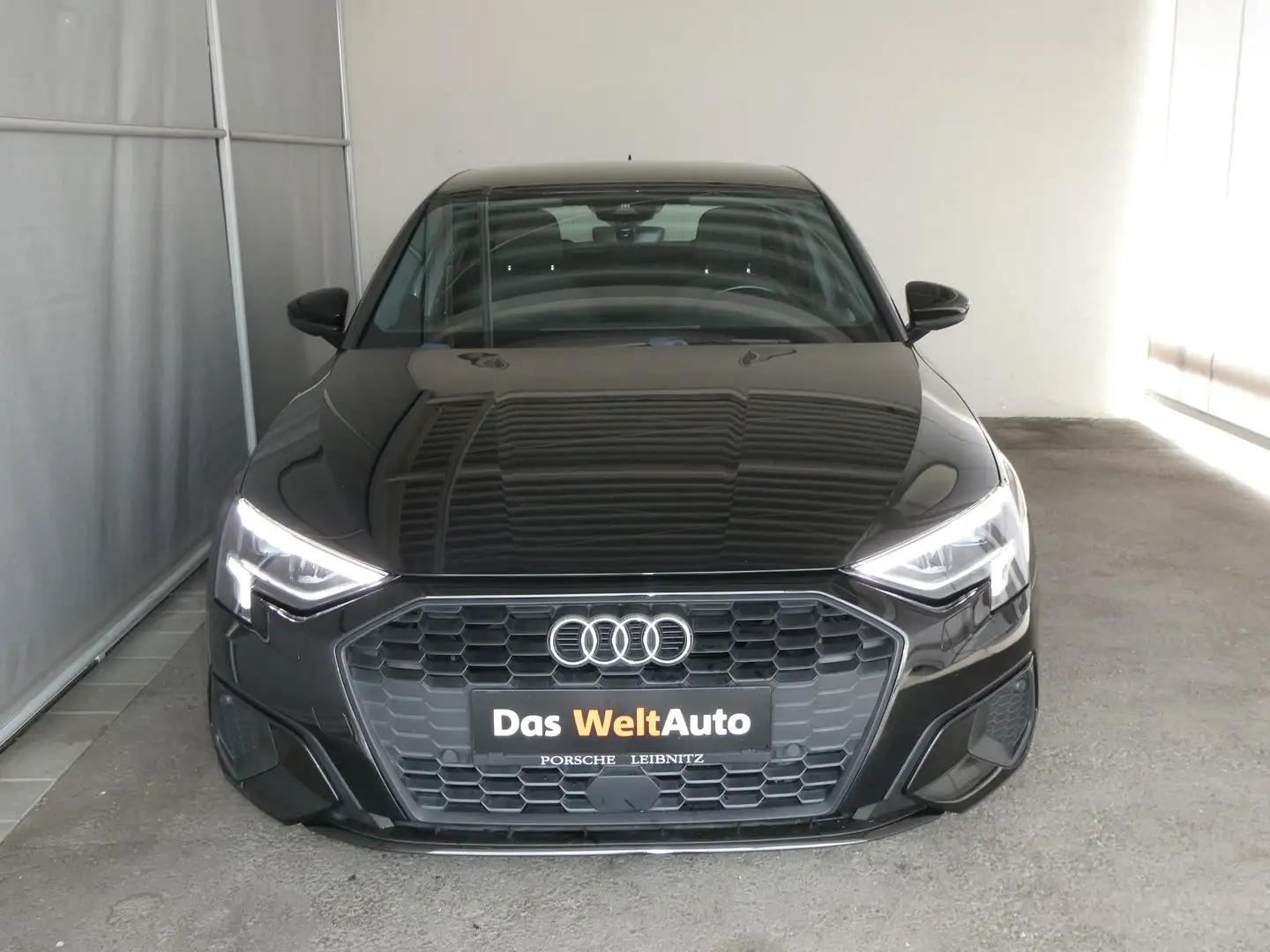Audi A3 30 TFSI intense Schwarz - 2