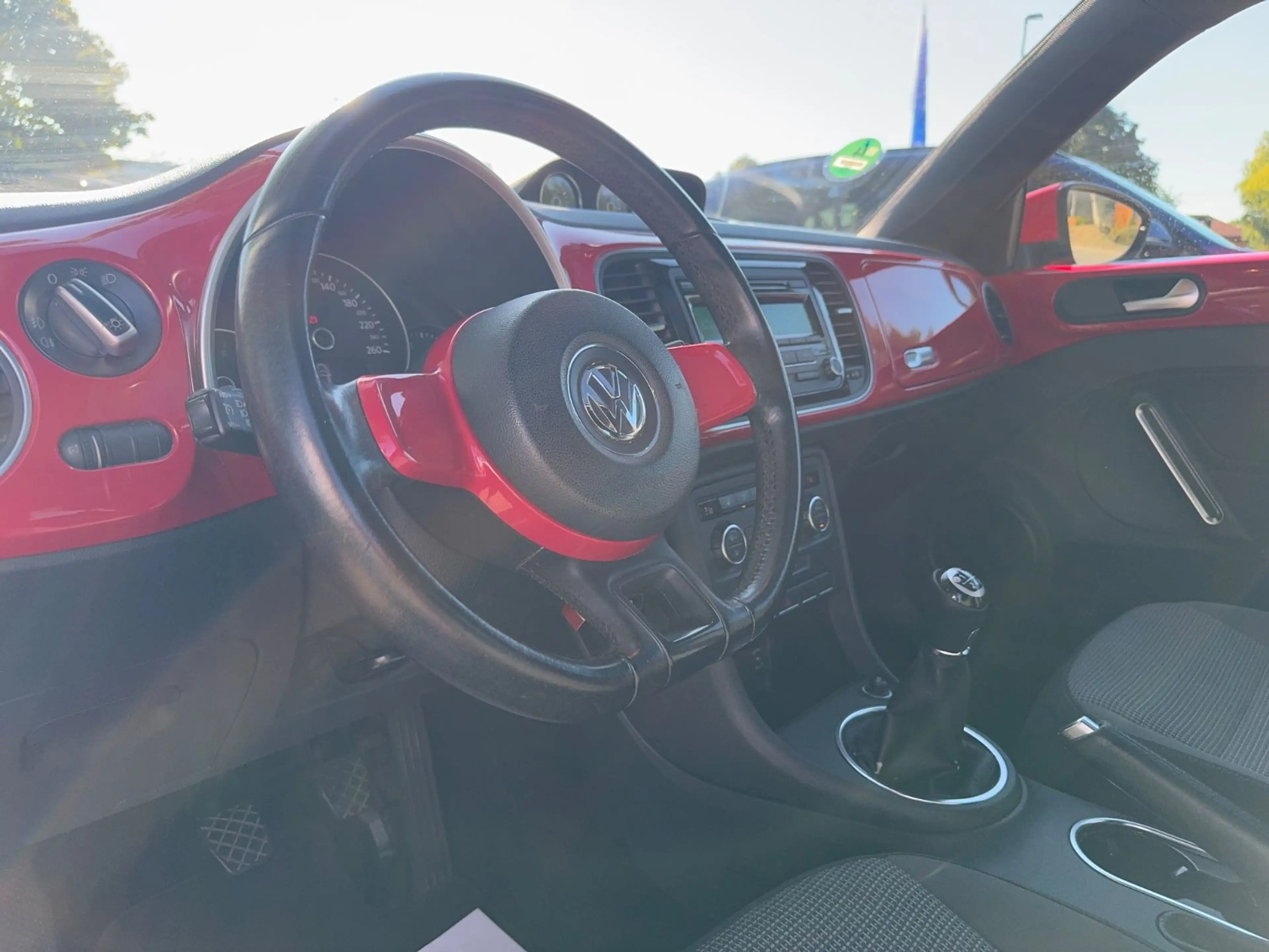 Volkswagen Beetle Lim. Design — photo 13