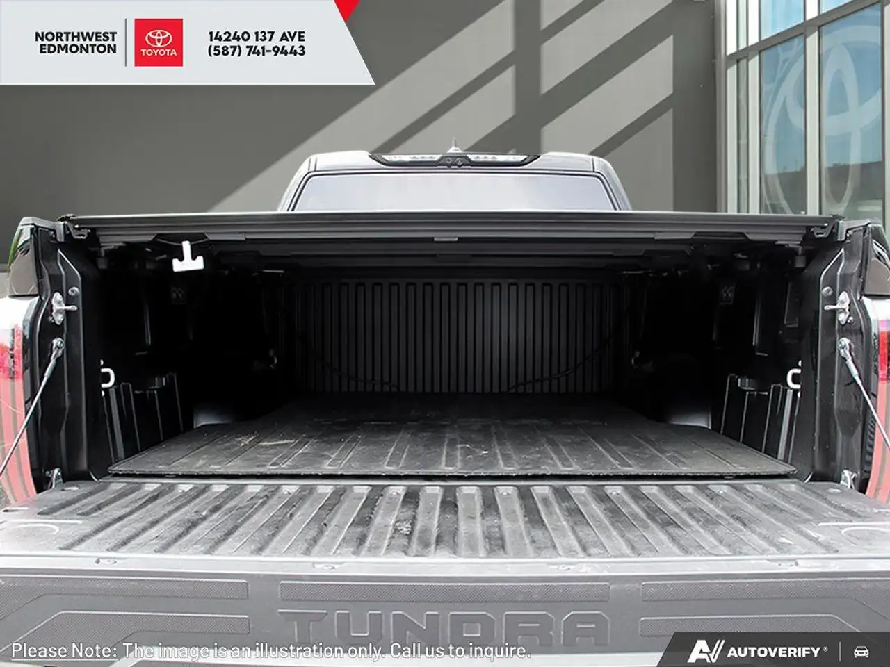 Toyota Tundra снимка Toyota Tundra