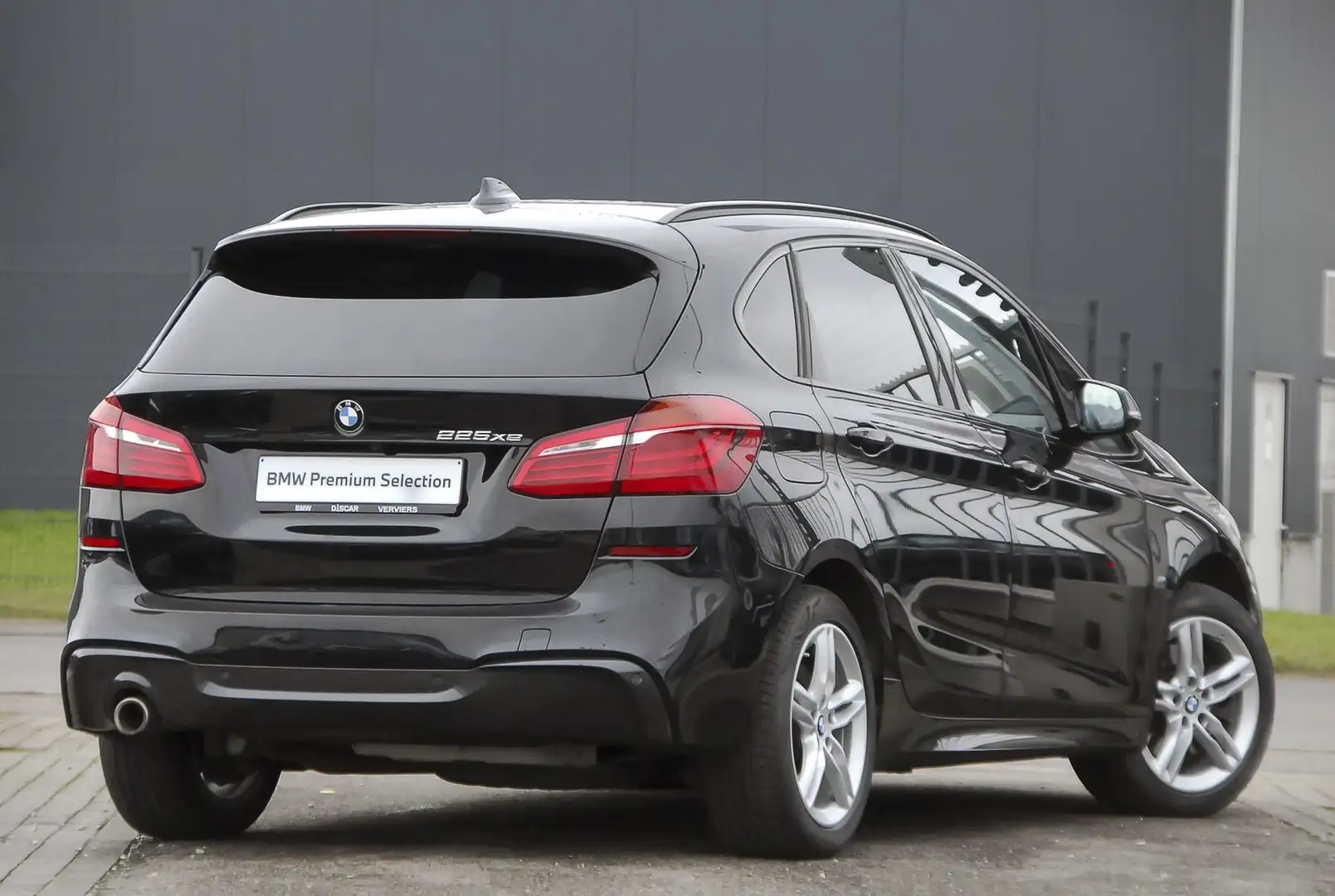 BMW 225 Kit M Sport BMW 225xe Active Tourer Kit M Sport Schwarz - 2