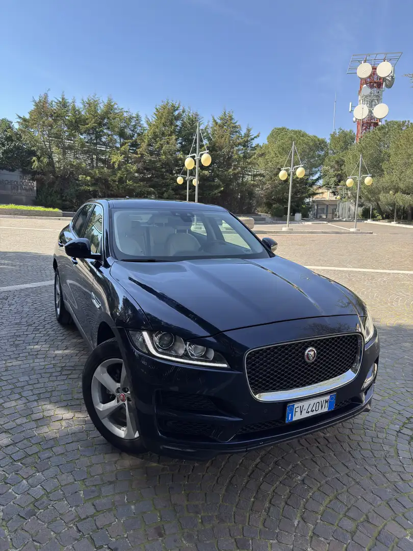 Jaguar F-Pace 2.0d i4 Portfolio 180cv auto my19 - 1