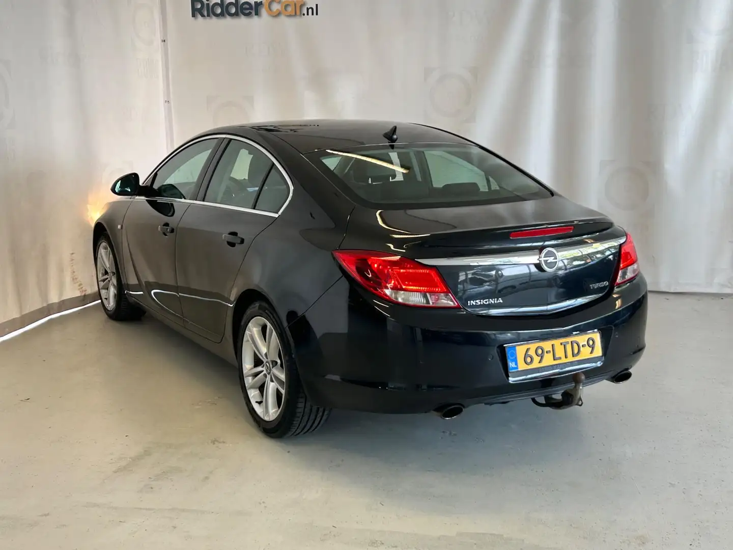 Opel Insignia 1.6 T Edition|NAP|TREKHAAK|PARK SENS|VELGEN|CRUISE Zwart - 2