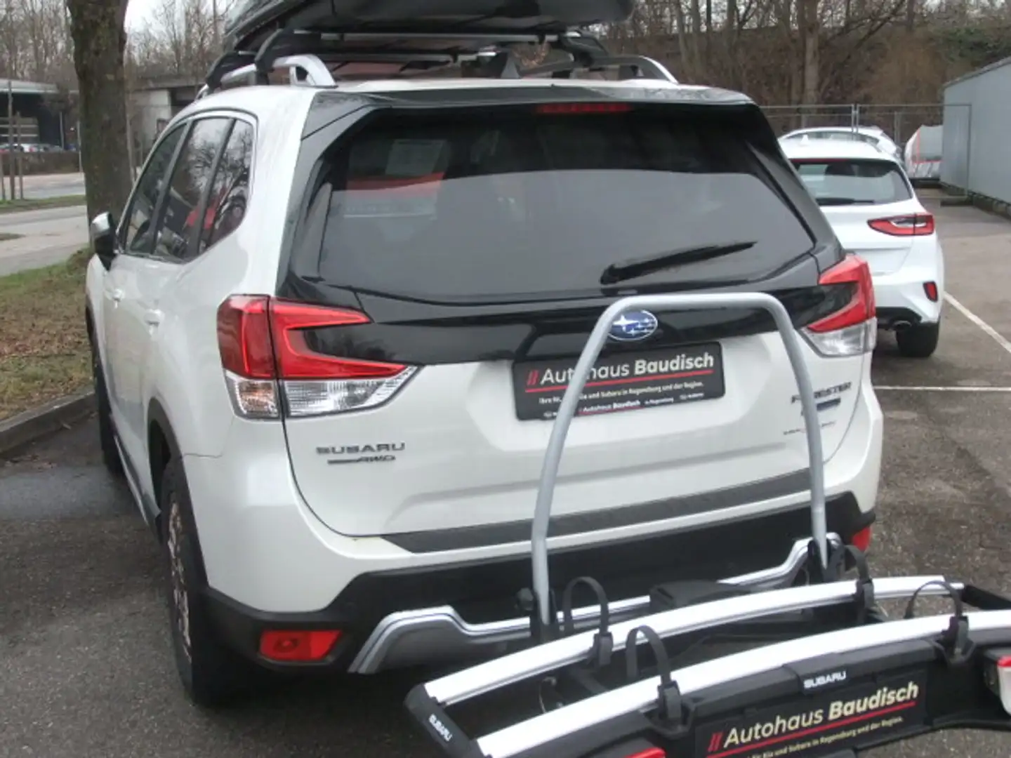Subaru Forester Forester 2.0ie Lineartronic Active Weiß - 2