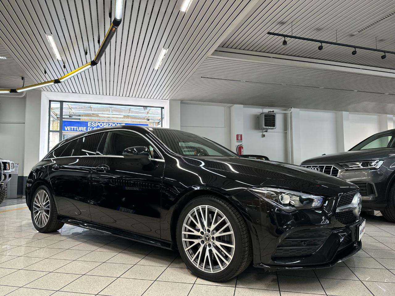 Mercedes-Benz CLA 250 Automatic 4Matic Shooting Brake AMG Line