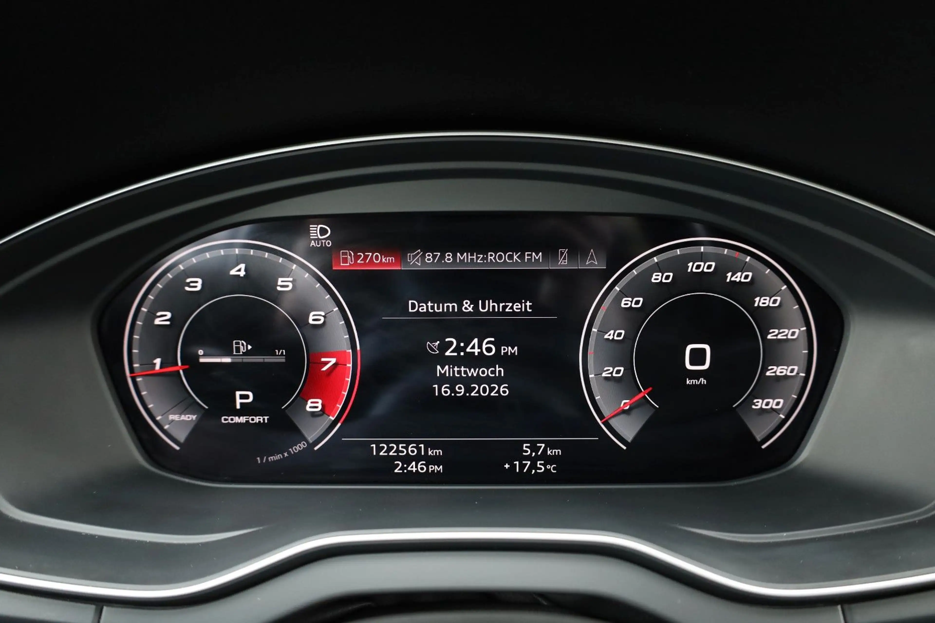 Audi Q5 45 TFSI S tronic quattro/PANO/SHZ/LHZ/TTW/R20 — photo 13