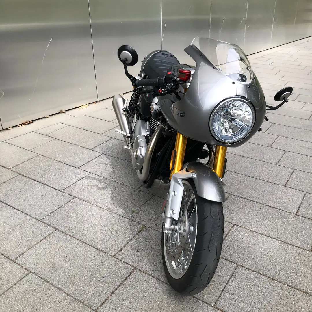 Triumph Bonneville T120 1200 R -TÜV+SERVICE NEU- wenig Kilometer Argent - 2