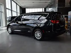 Chrysler Grand Caravan 2025
