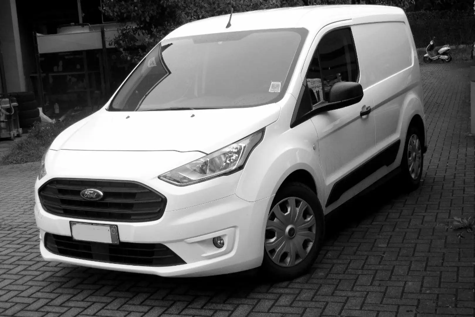 Ford Transit Connect 1.5 TDCi PC Furgone Trend Grigio - 2