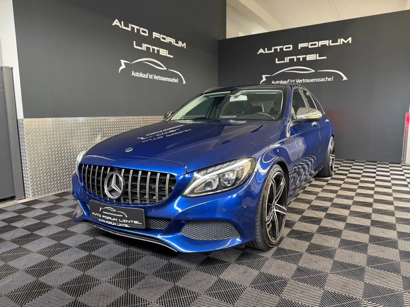 Mercedes-Benz C 220 d T BlueTec AMG OPTIK-LED-AHK-SZH-8xBereift- Blau - 1