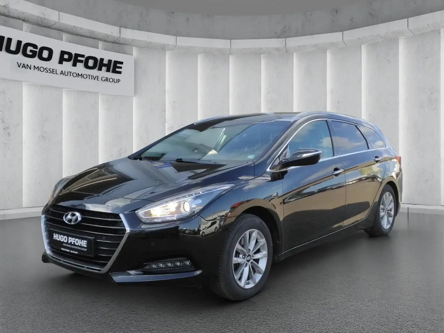 Hyundai i40 1.7 CRDi Trend Blue Zwart - 1