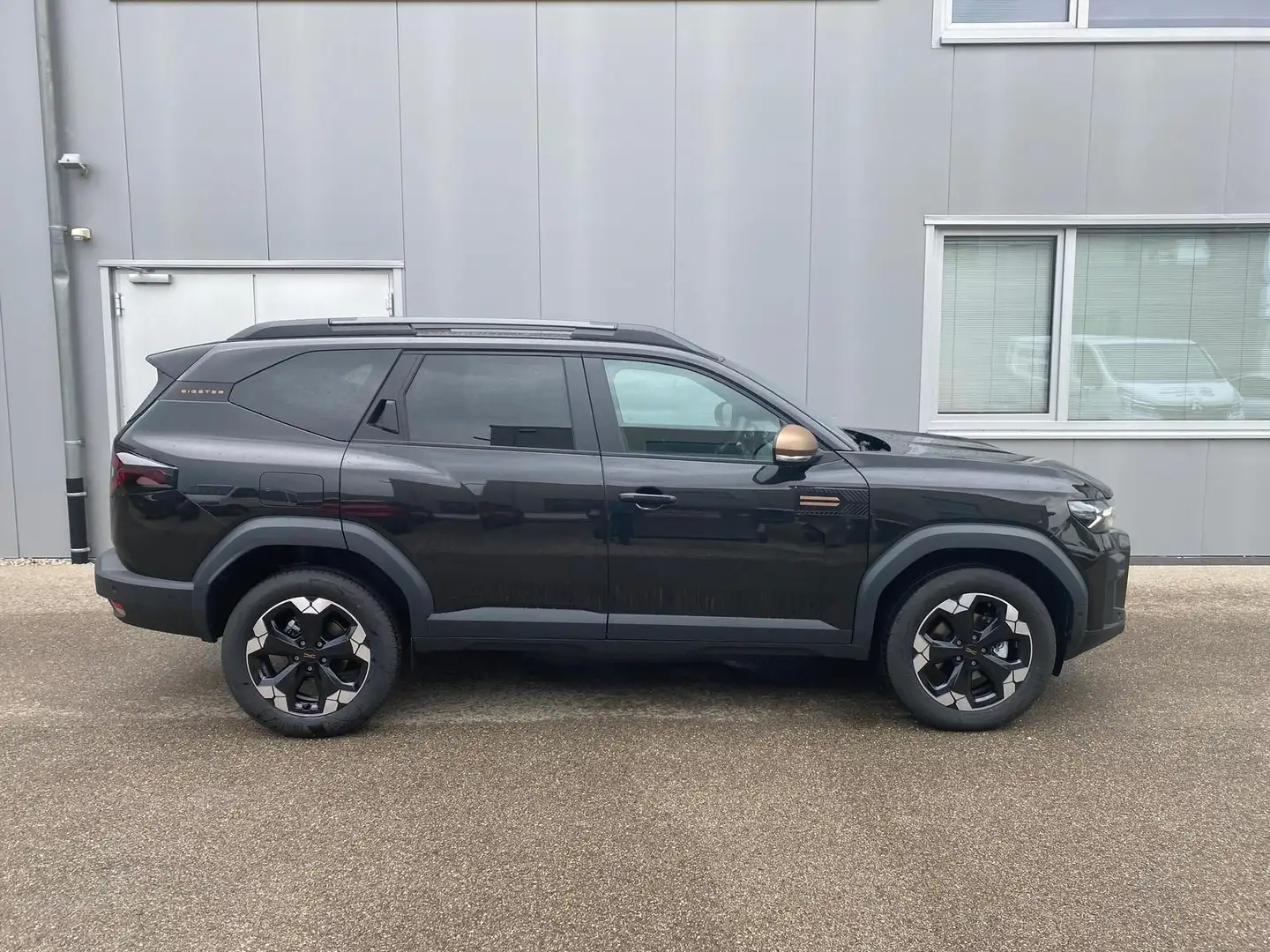 Dacia Bigster BIGSTER extreme mild hybrid 140 Schwarz - 2