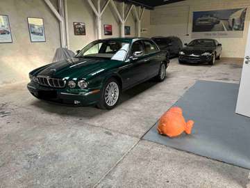 2.7 D Executive Aut. Xenon PDC SHZ Pano Leder