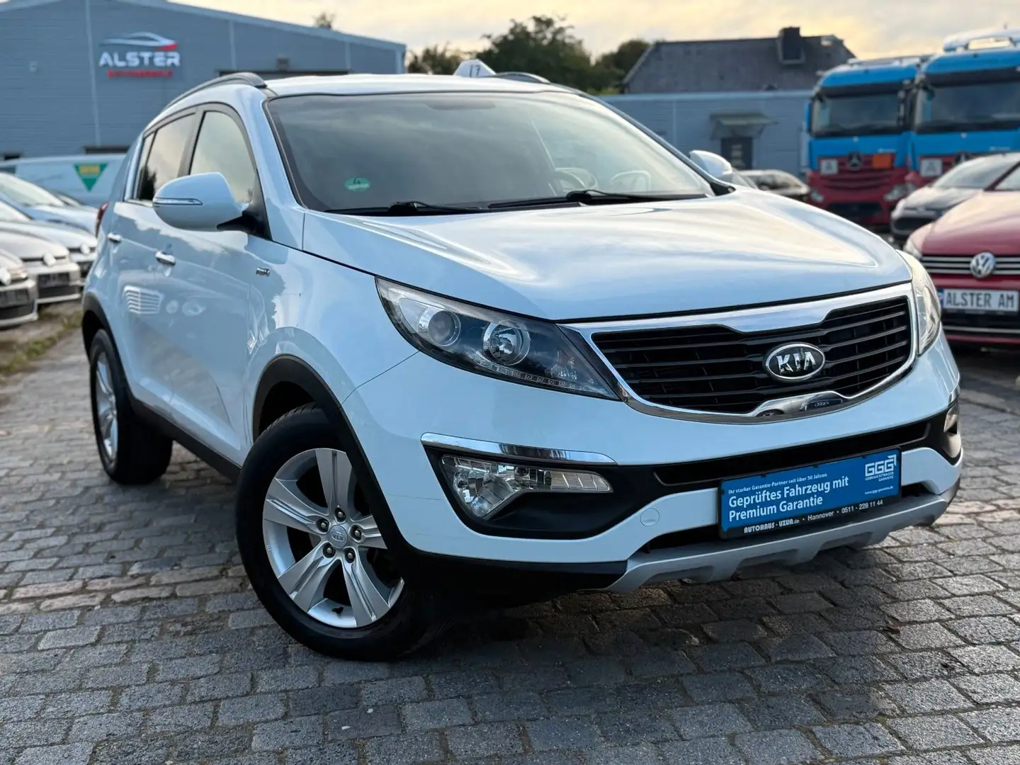 Kia Sportage 2,0 Allrad Vision 4WD Automatik Weiß - 1