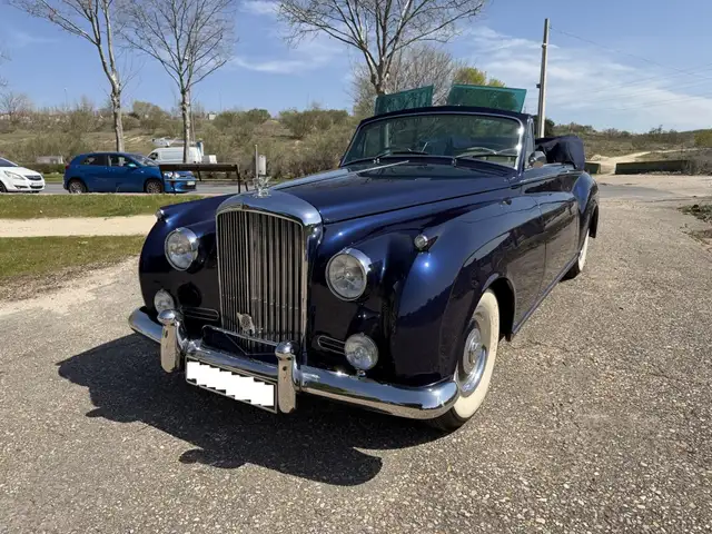 Bentley S1