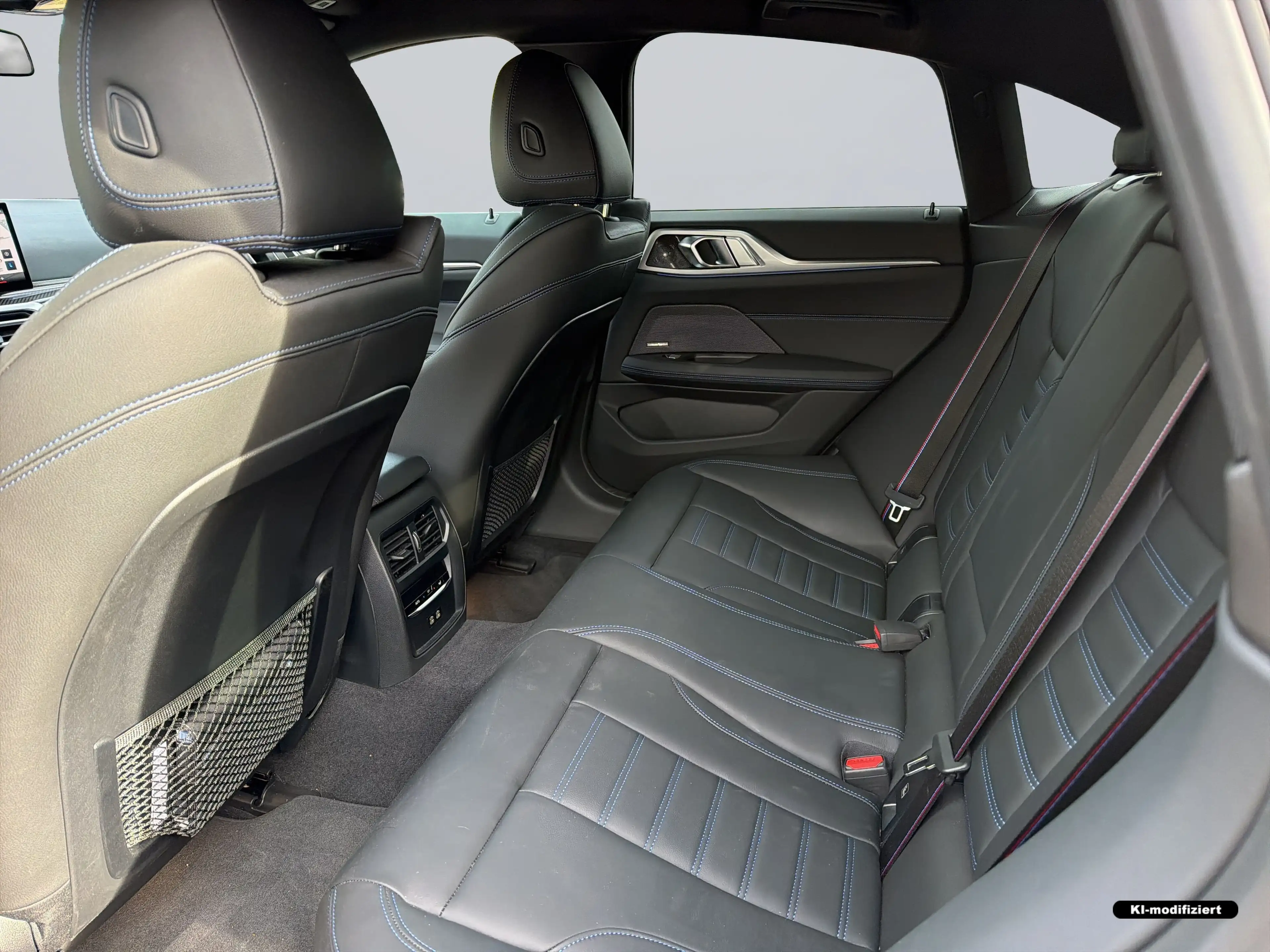 BMW i4 M50  *M Sport PRO*Laser*H/K*Technik*Paket* — photo 9