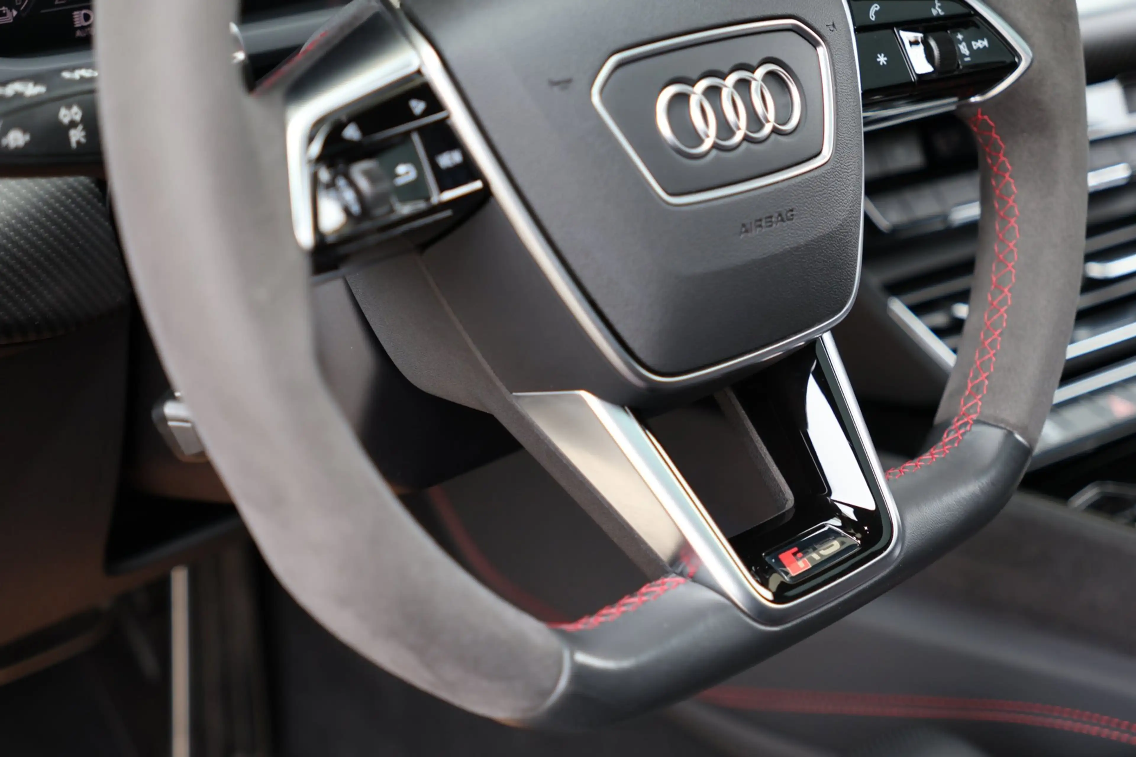 Audi RS e-tron GT 93 kWh | head-up | massage stoel(en) | B&O | laser — photo 44