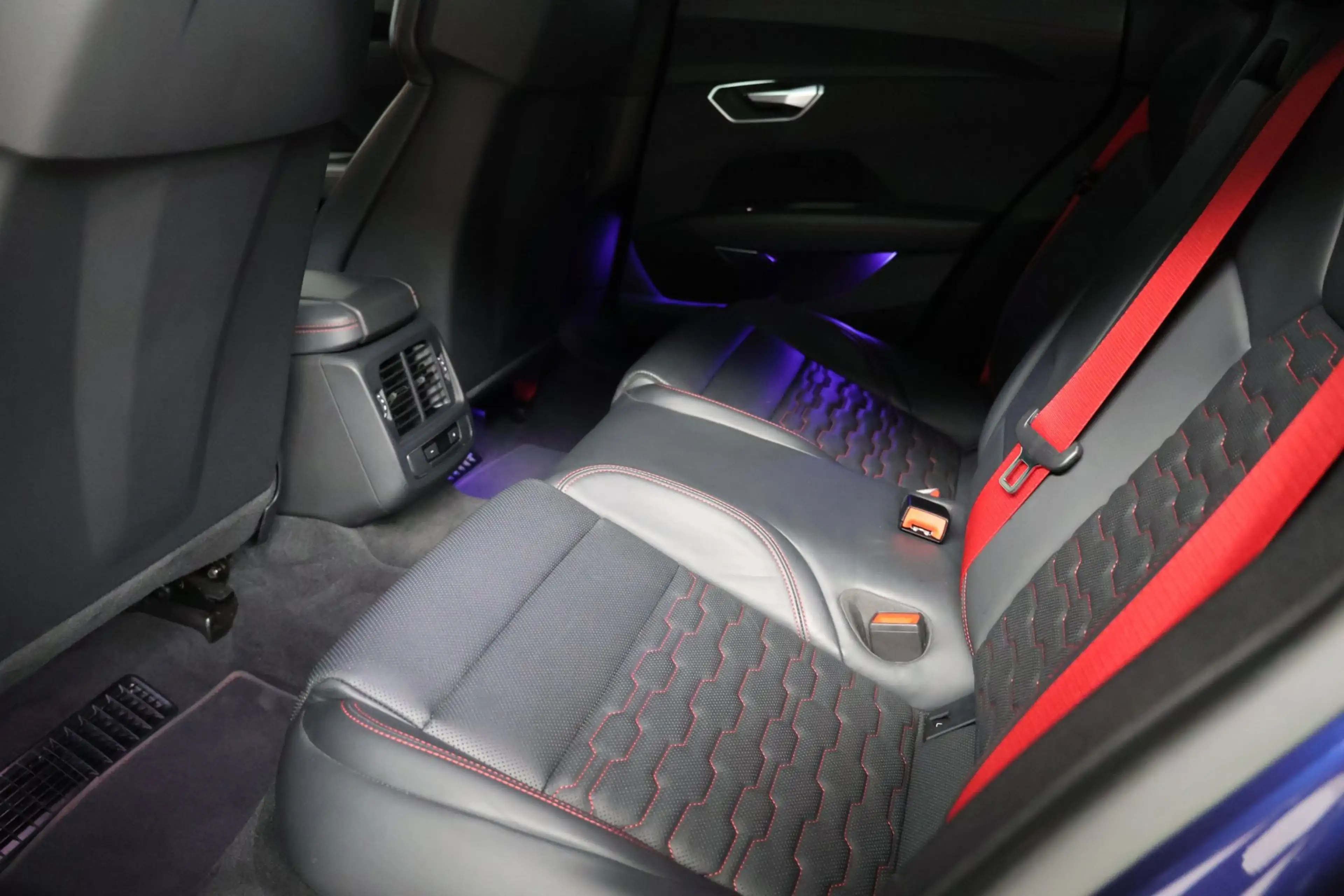 Audi RS e-tron GT 93 kWh | head-up | massage stoel(en) | B&O | laser — photo 24
