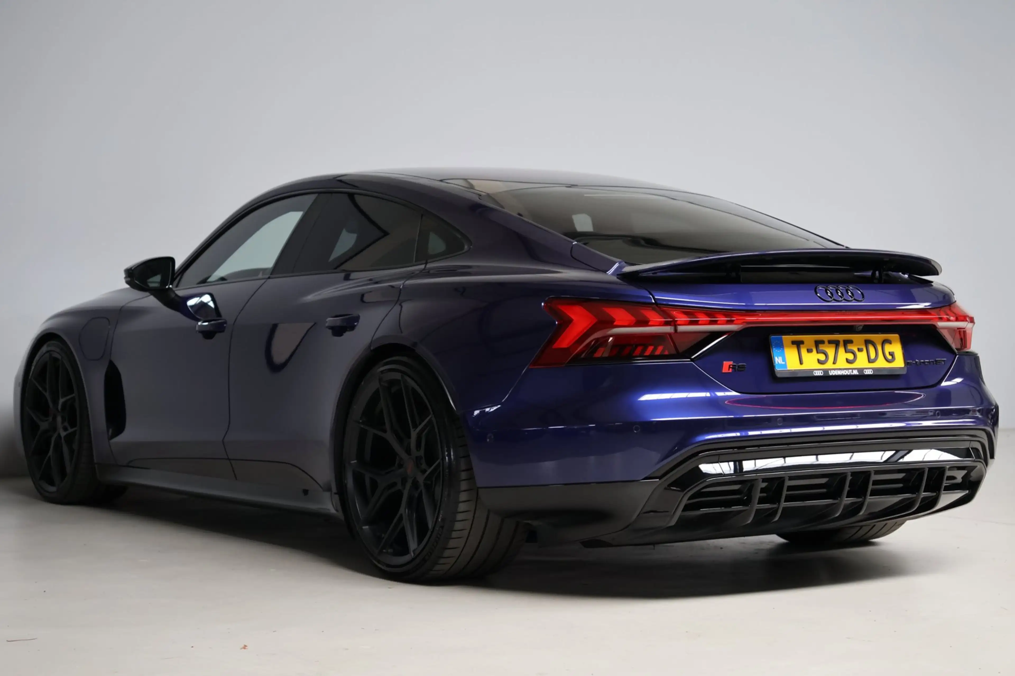 Audi RS e-tron GT 93 kWh | head-up | massage stoel(en) | B&O | laser — photo 30