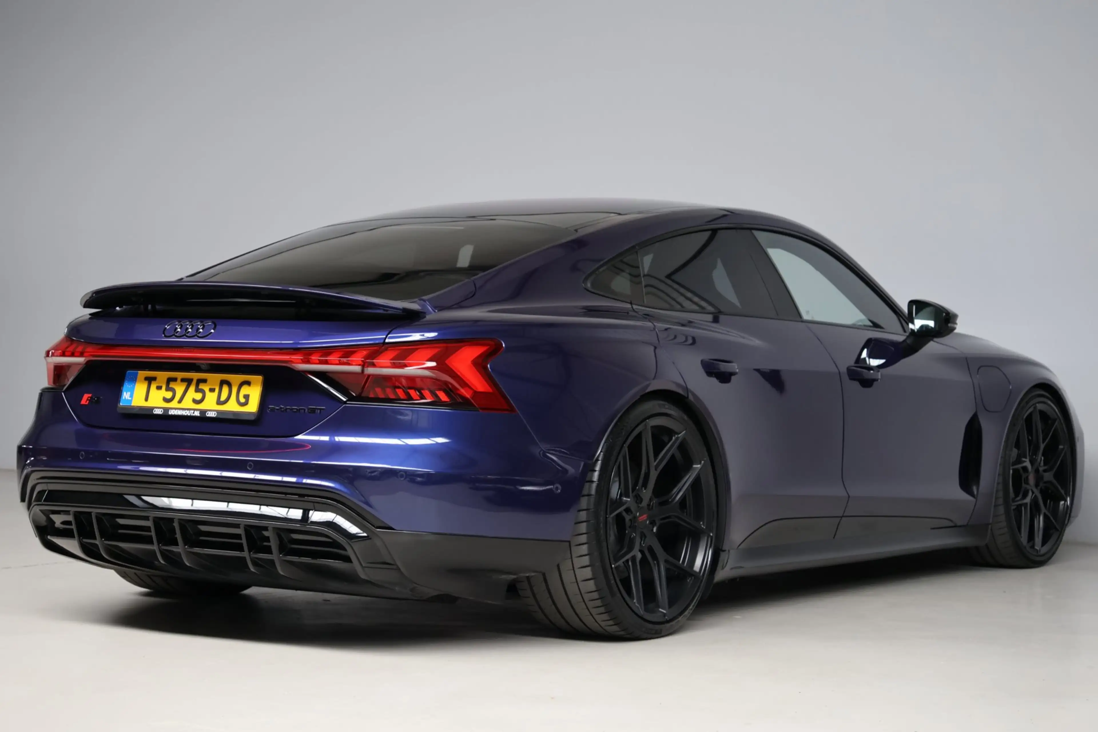 Audi RS e-tron GT 93 kWh | head-up | massage stoel(en) | B&O | laser — photo 34