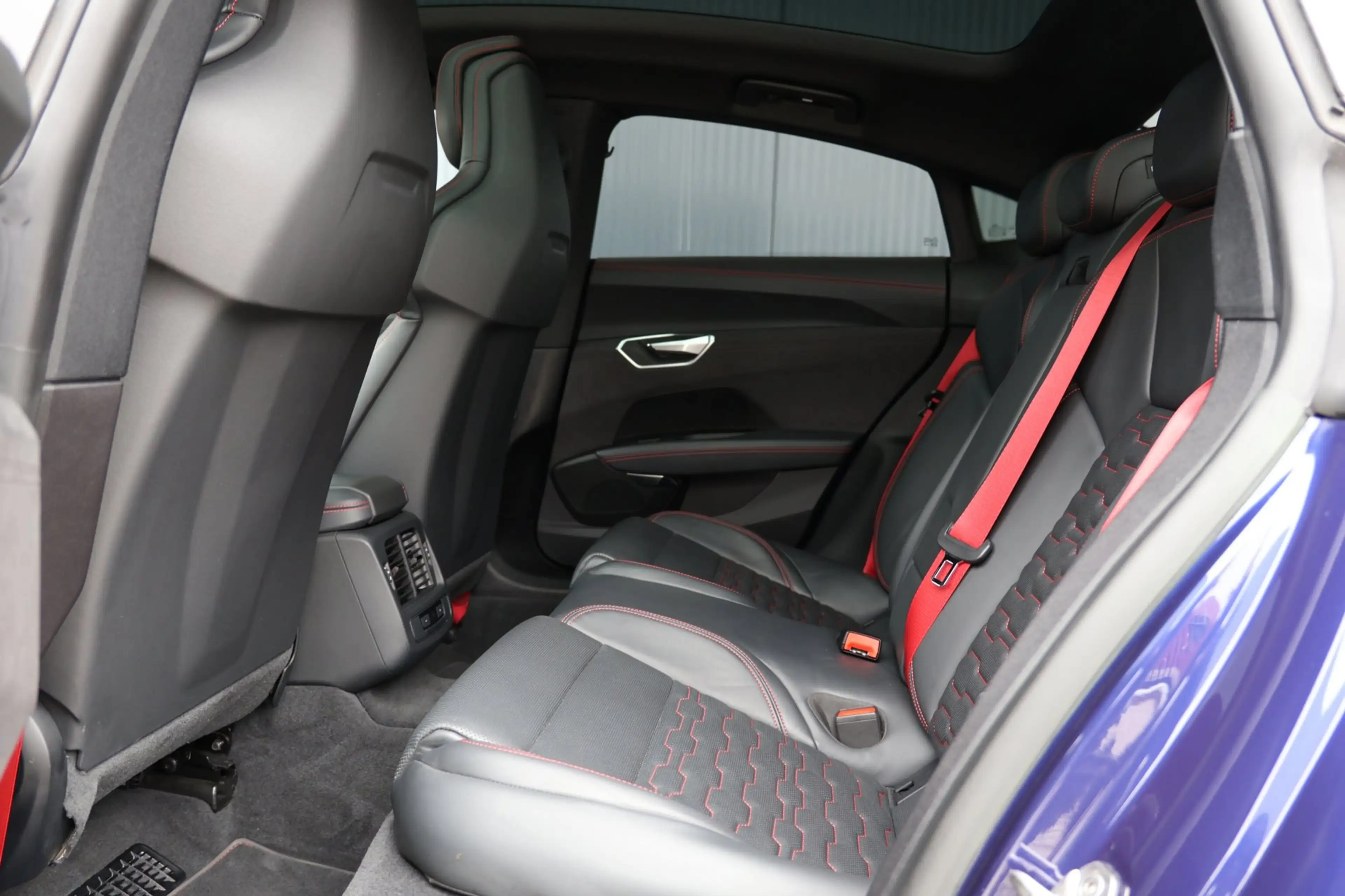 Audi RS e-tron GT 93 kWh | head-up | massage stoel(en) | B&O | laser — photo 22