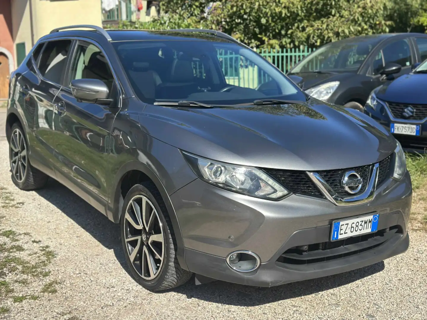 Nissan Qashqai Qashqai 1.6 dCi 2WD Tekna Gris - 2