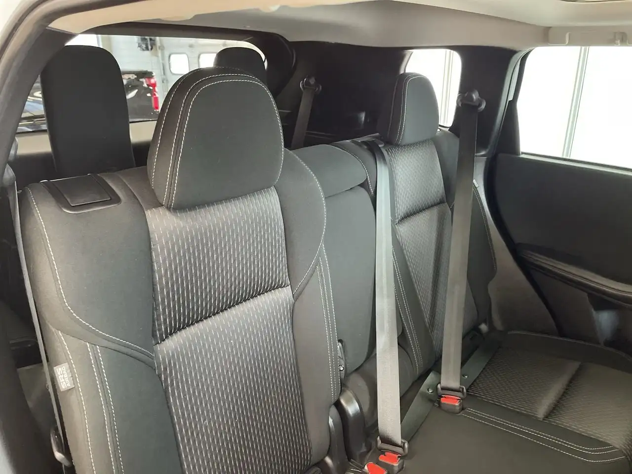 Mitsubishi Outlander снимка Mitsubishi Outlander