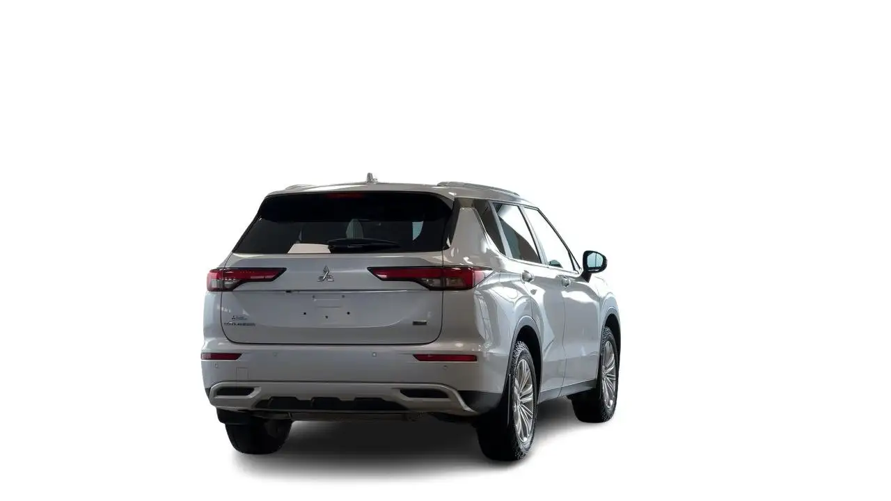 Mitsubishi Outlander снимка Mitsubishi Outlander