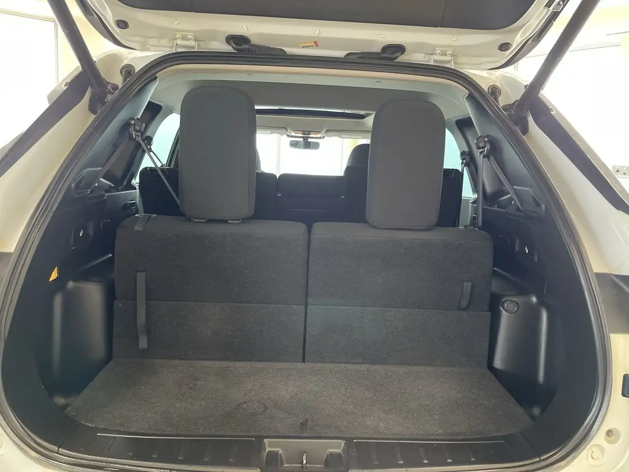 Mitsubishi Outlander снимка Mitsubishi Outlander