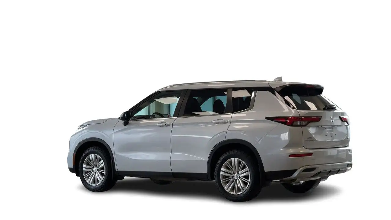 Mitsubishi Outlander снимка Mitsubishi Outlander