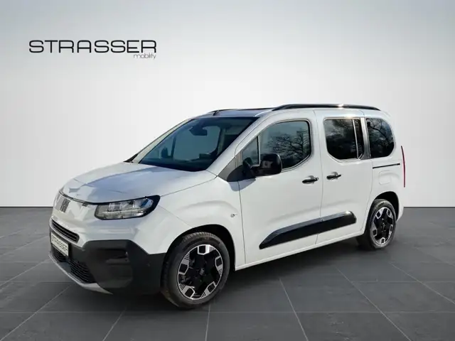 Fiat Doblo EAT8 Klima Navi Einparkhilfe Panoramadach