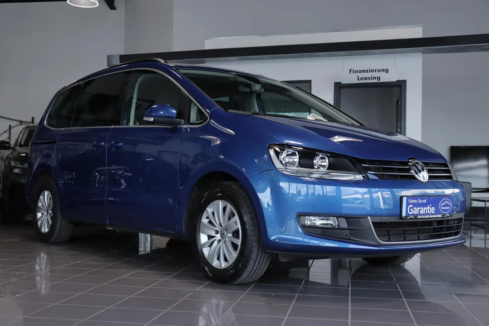 Volkswagen Sharan 2.0 TDI Comfortline* 7 SITZER* Kék - 2