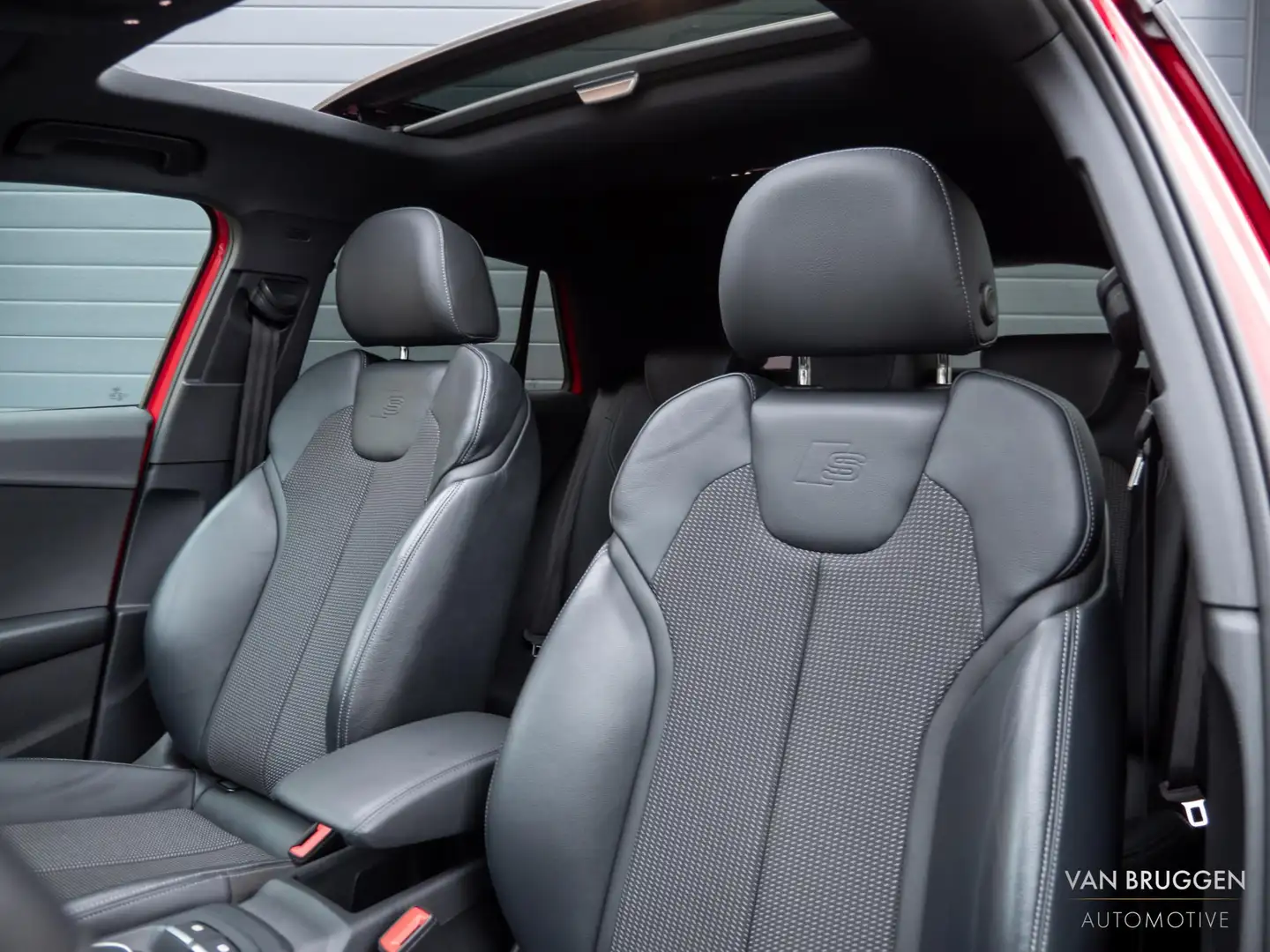 Audi Q2 1.4 TFSI 3x S-Line Pano B&O Virtual Carbon Keyless Rojo - 2