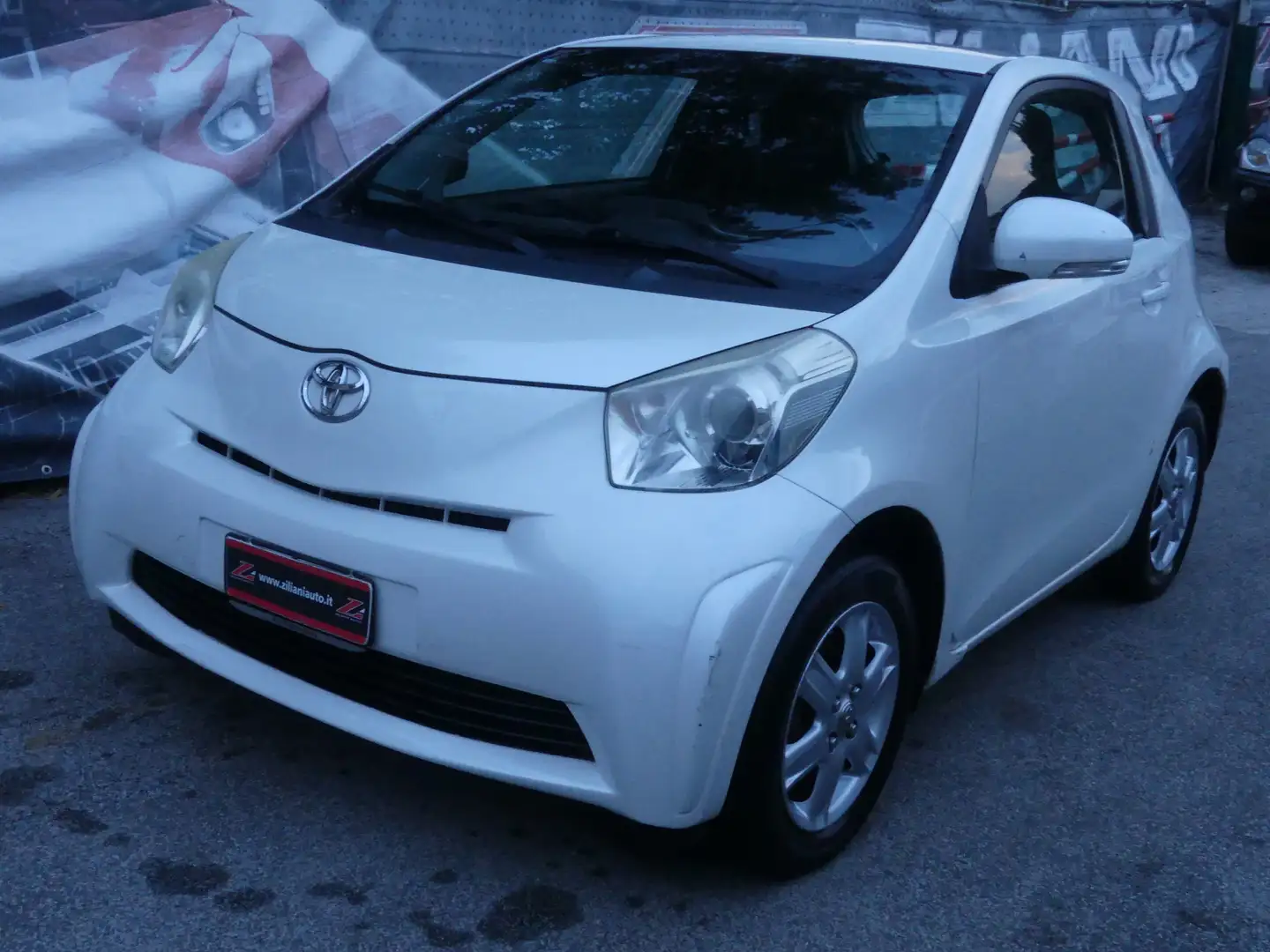 Toyota iQ 1.0 cvt AUTOMATICA..QUALSIASI PROVA.. Bianco - 2