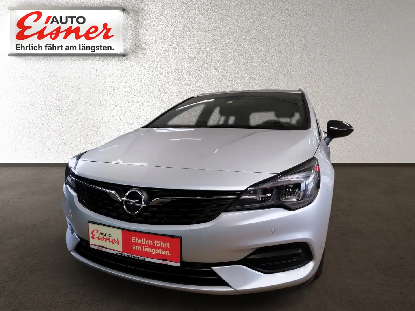 Opel Astra ST 1.2 TURBO DIRECT Silber - 2