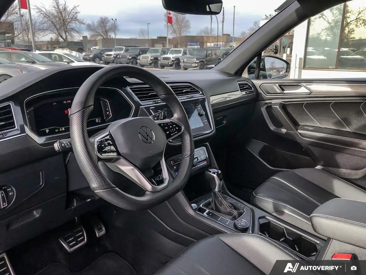 Volkswagen Tiguan снимка Volkswagen Tiguan