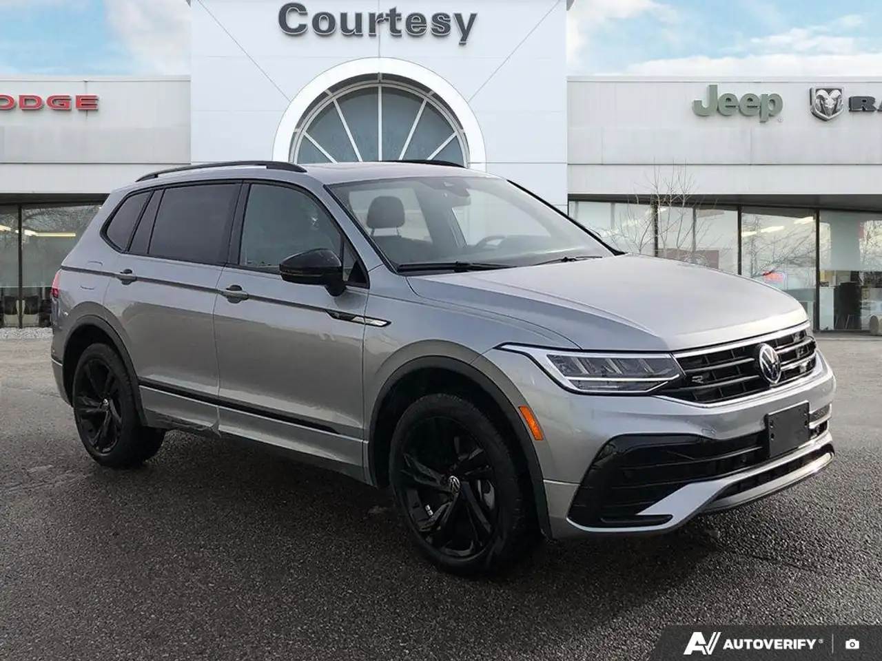 Volkswagen Tiguan снимка Volkswagen Tiguan