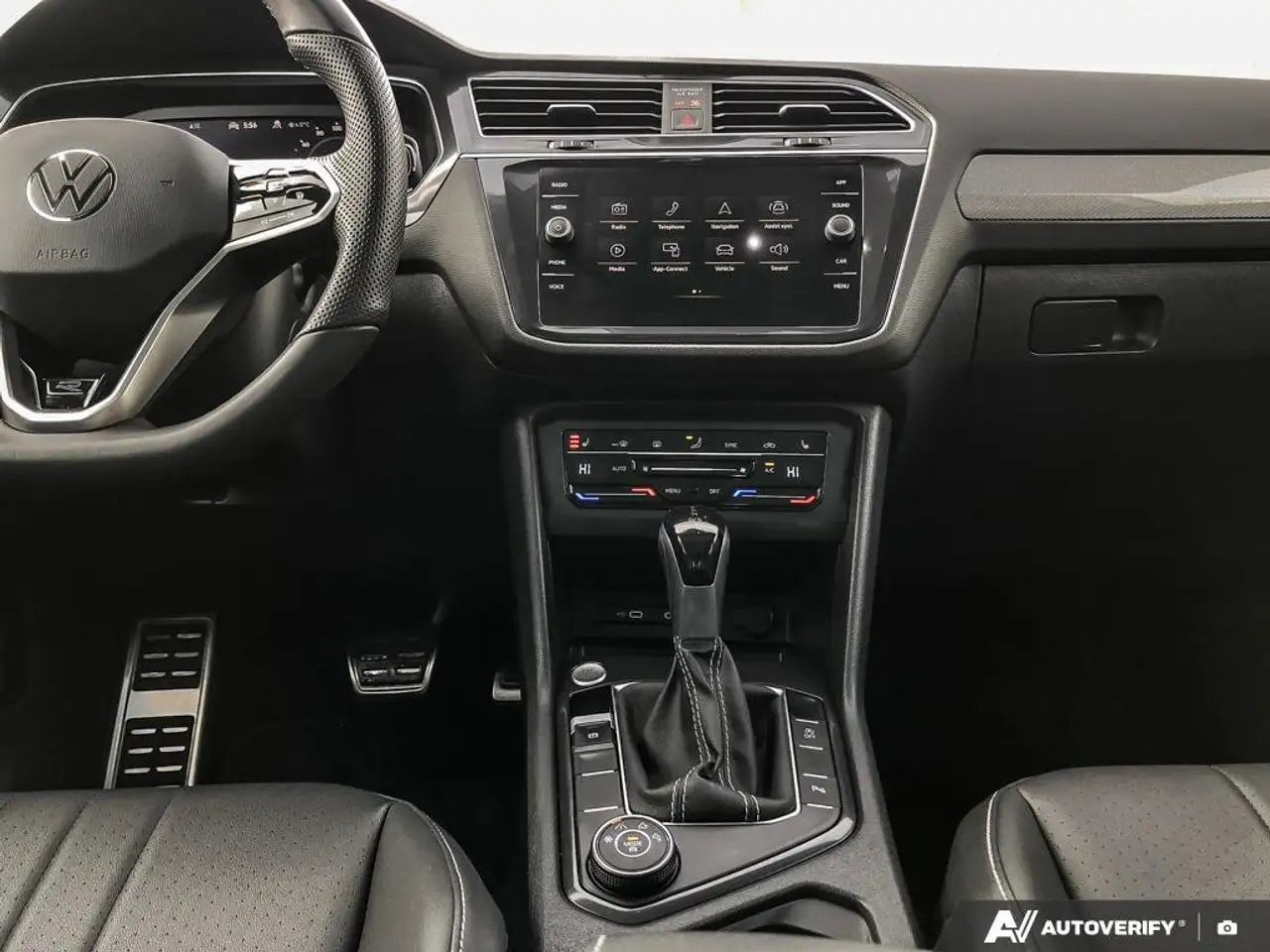 Volkswagen Tiguan снимка Volkswagen Tiguan