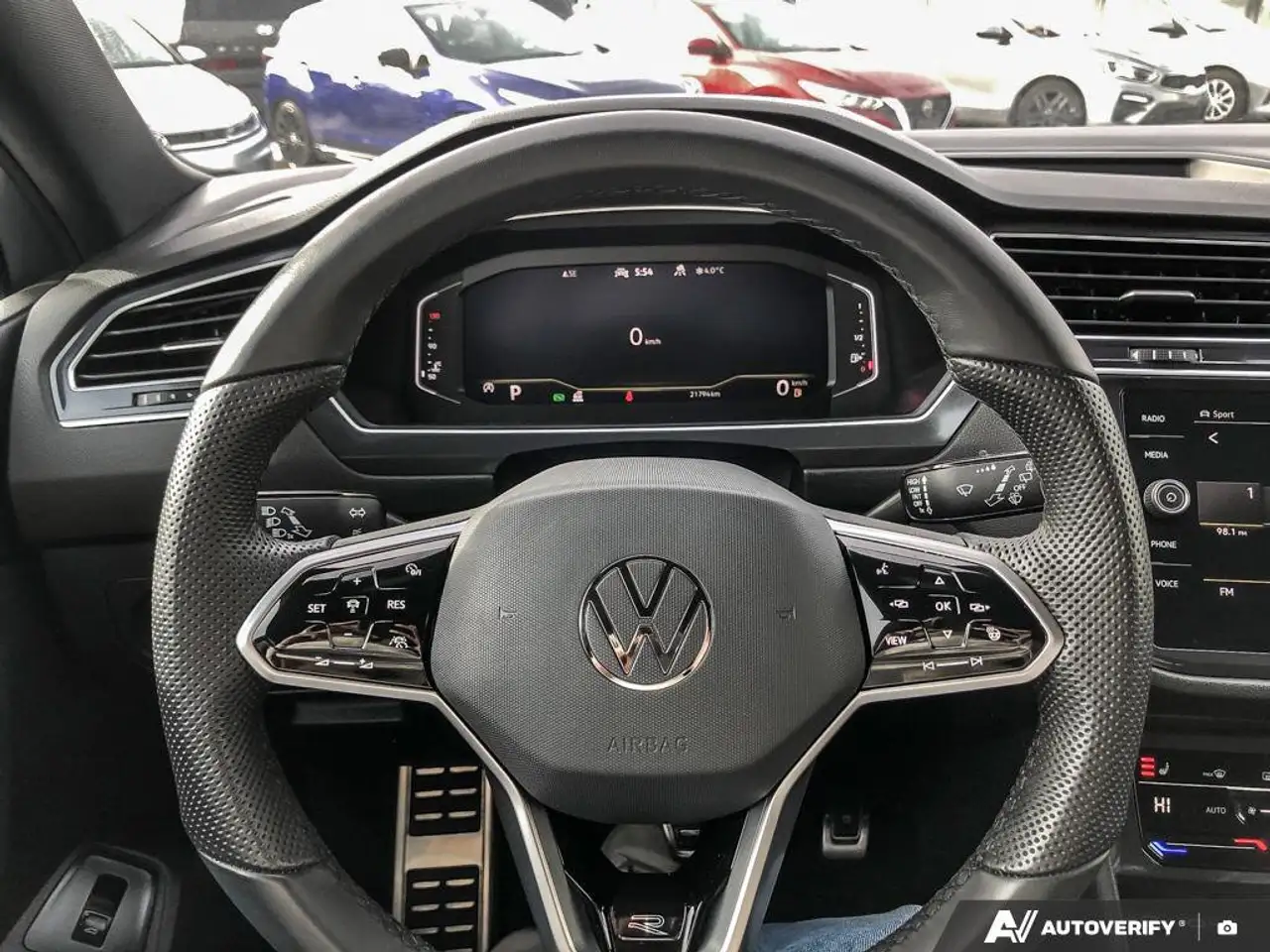 Volkswagen Tiguan снимка Volkswagen Tiguan