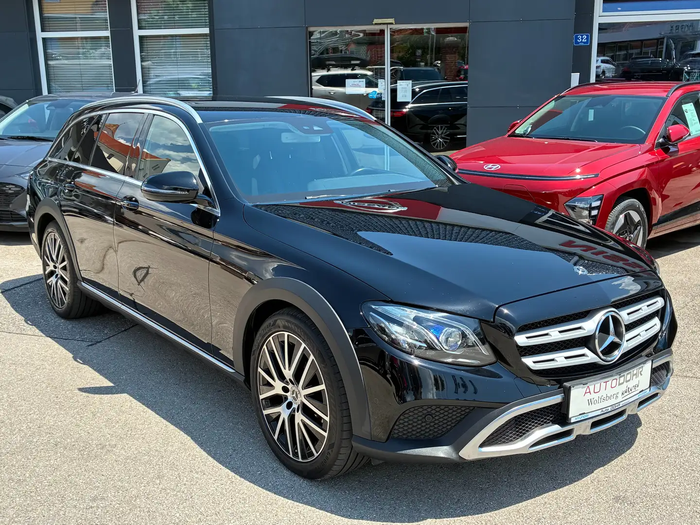 Mercedes-Benz E 220 E 220 d T Austria Edition 4MATIC Aut. Schwarz - 1