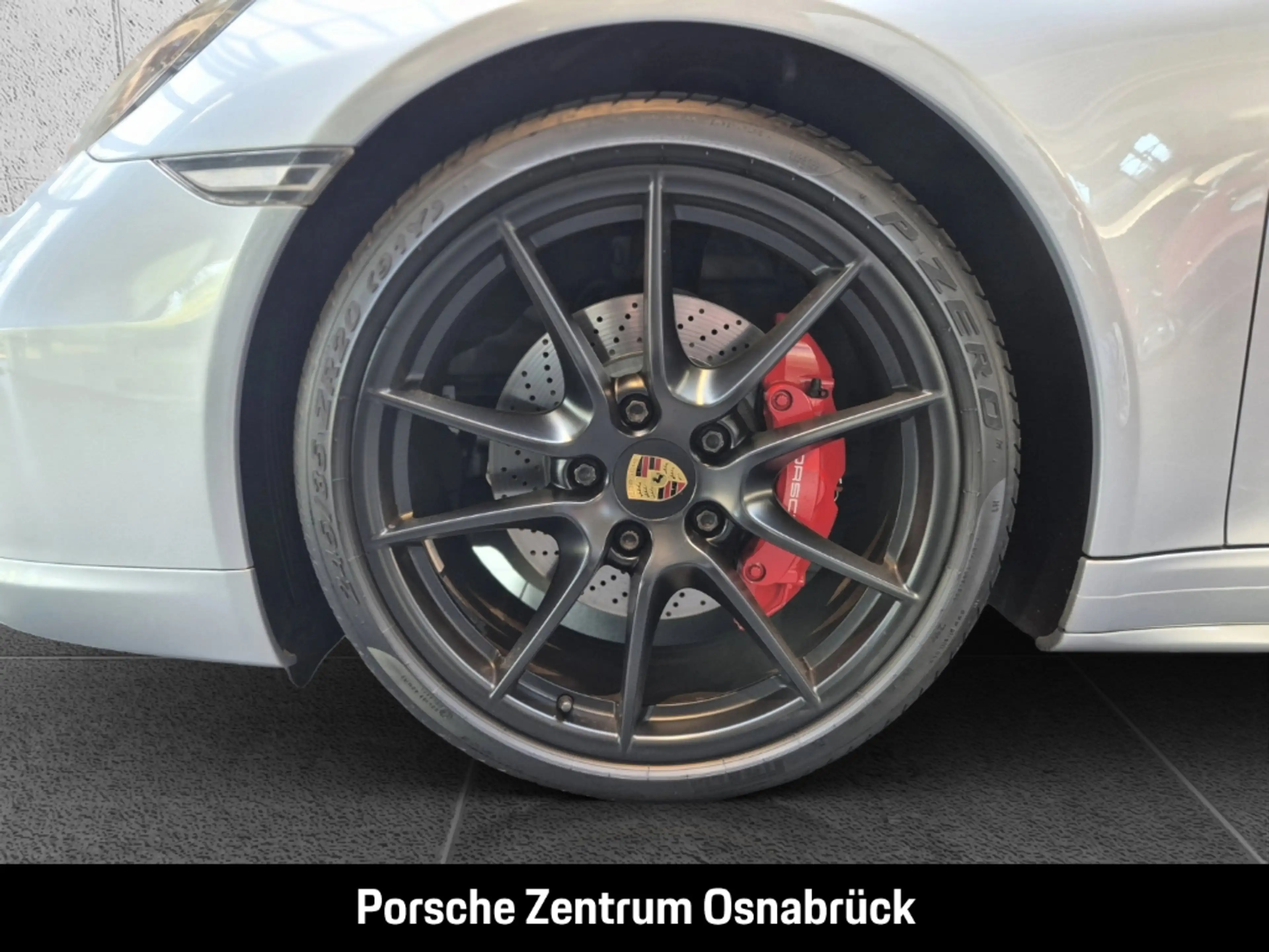 Porsche 991 -1 (911) Carrera GTS Cabriolet BOSE 18-Wege DAB Ko — photo 11