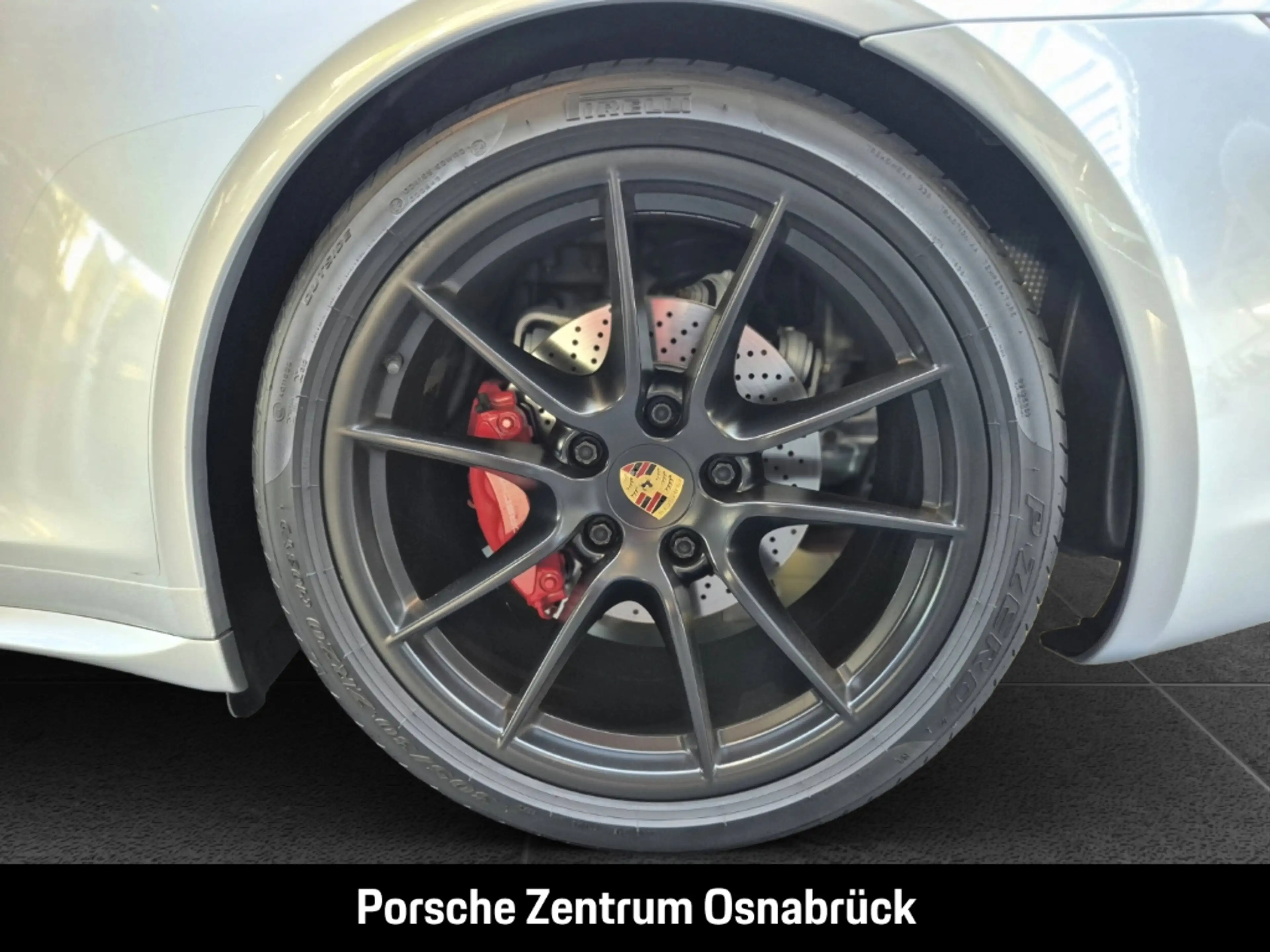 Porsche 991 -1 (911) Carrera GTS Cabriolet BOSE 18-Wege DAB Ko — photo 14