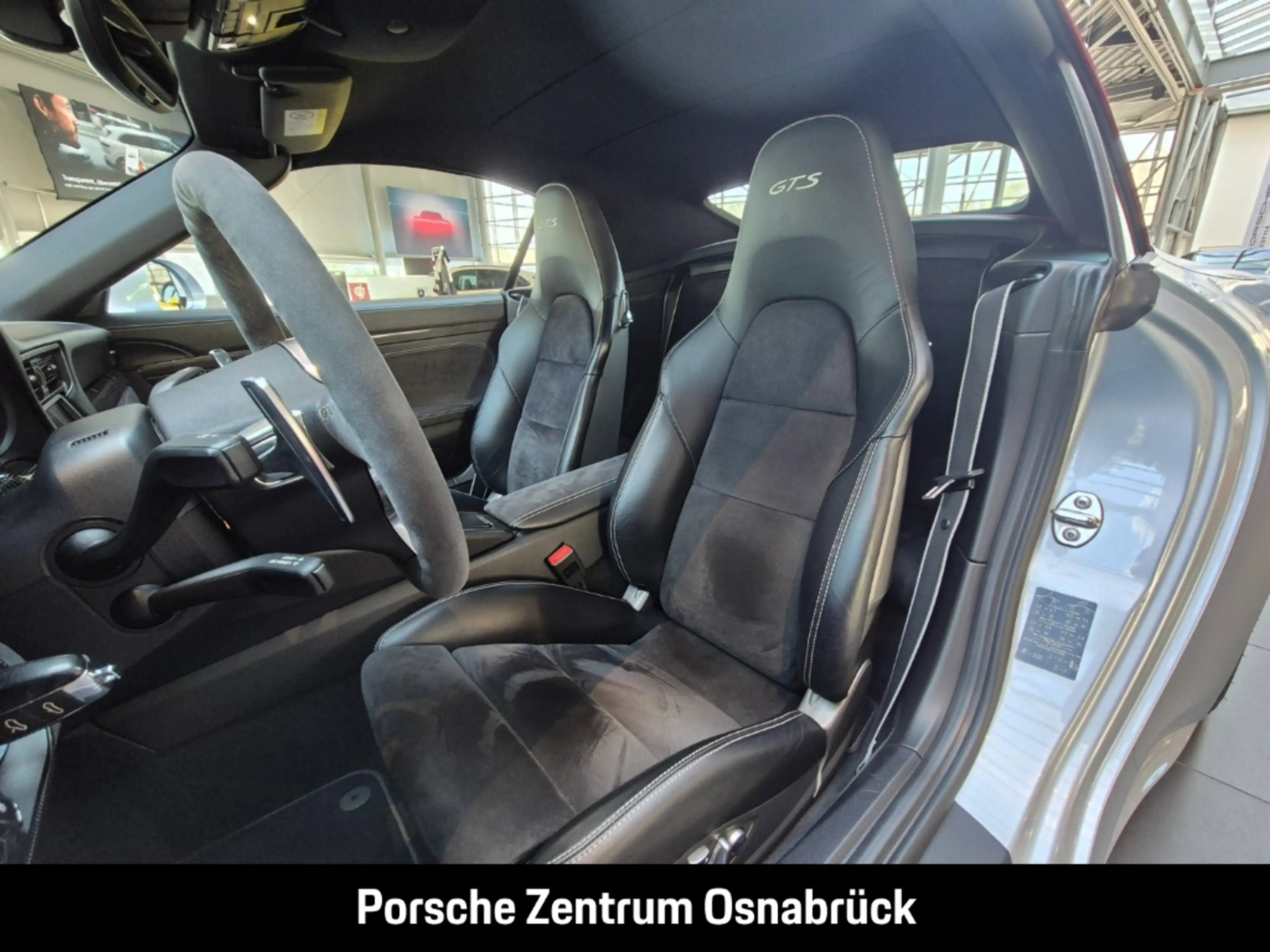 Porsche 991 -1 (911) Carrera GTS Cabriolet BOSE 18-Wege DAB Ko — photo 15
