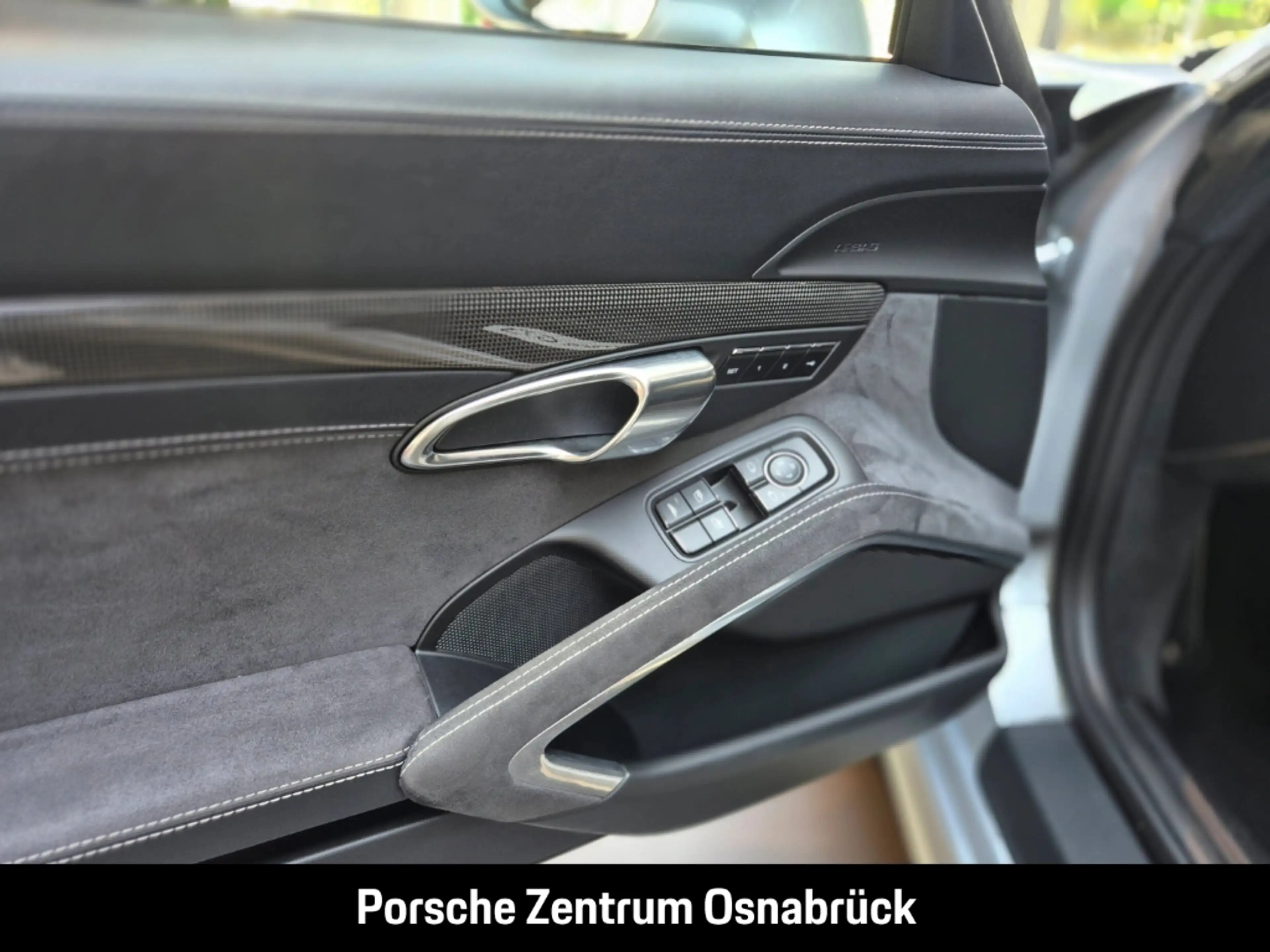 Porsche 991 -1 (911) Carrera GTS Cabriolet BOSE 18-Wege DAB Ko — photo 5